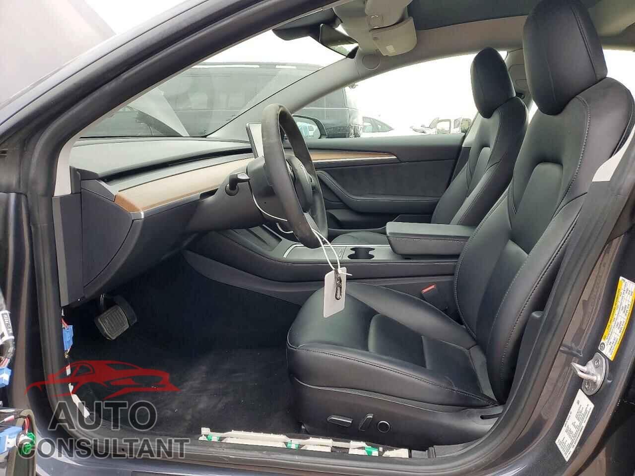 TESLA MODEL 3 2021 - 5YJ3E1EA8MF094688