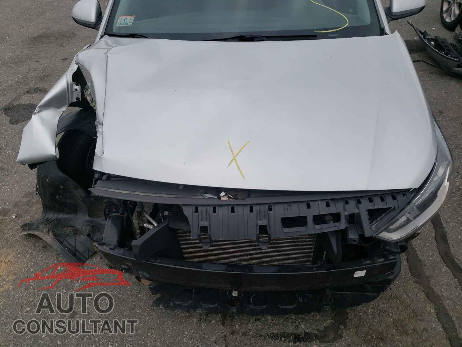HYUNDAI ACCENT 2018 - 3KPC24A35JE032880