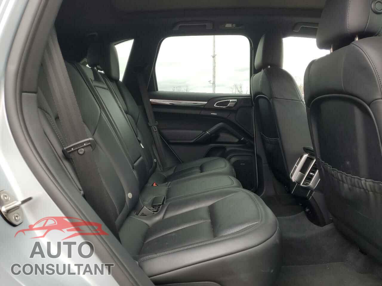 PORSCHE CAYENNE 2016 - WP1AB2A2XGLA96785