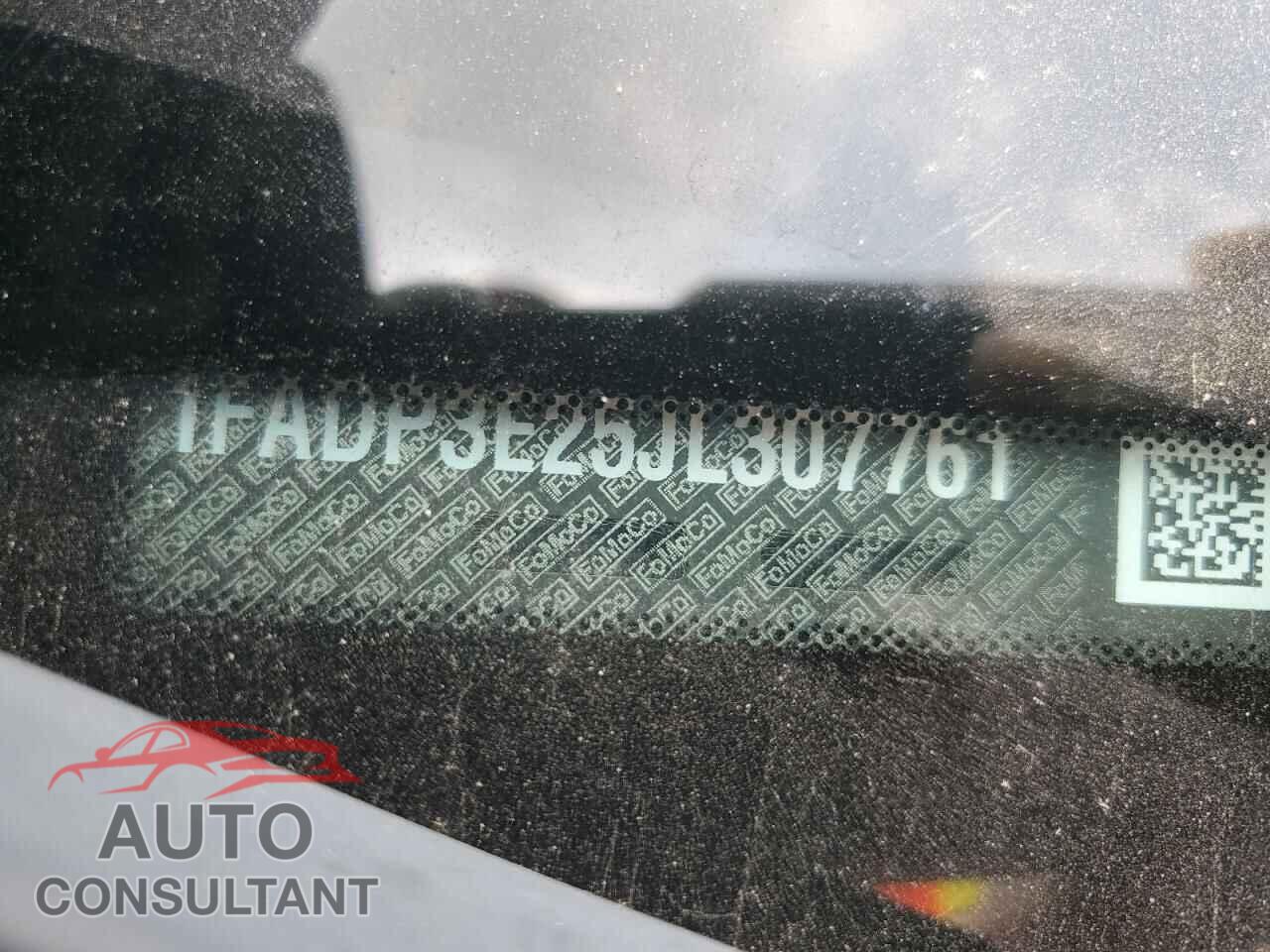 FORD FOCUS 2018 - 1FADP3E25JL307761