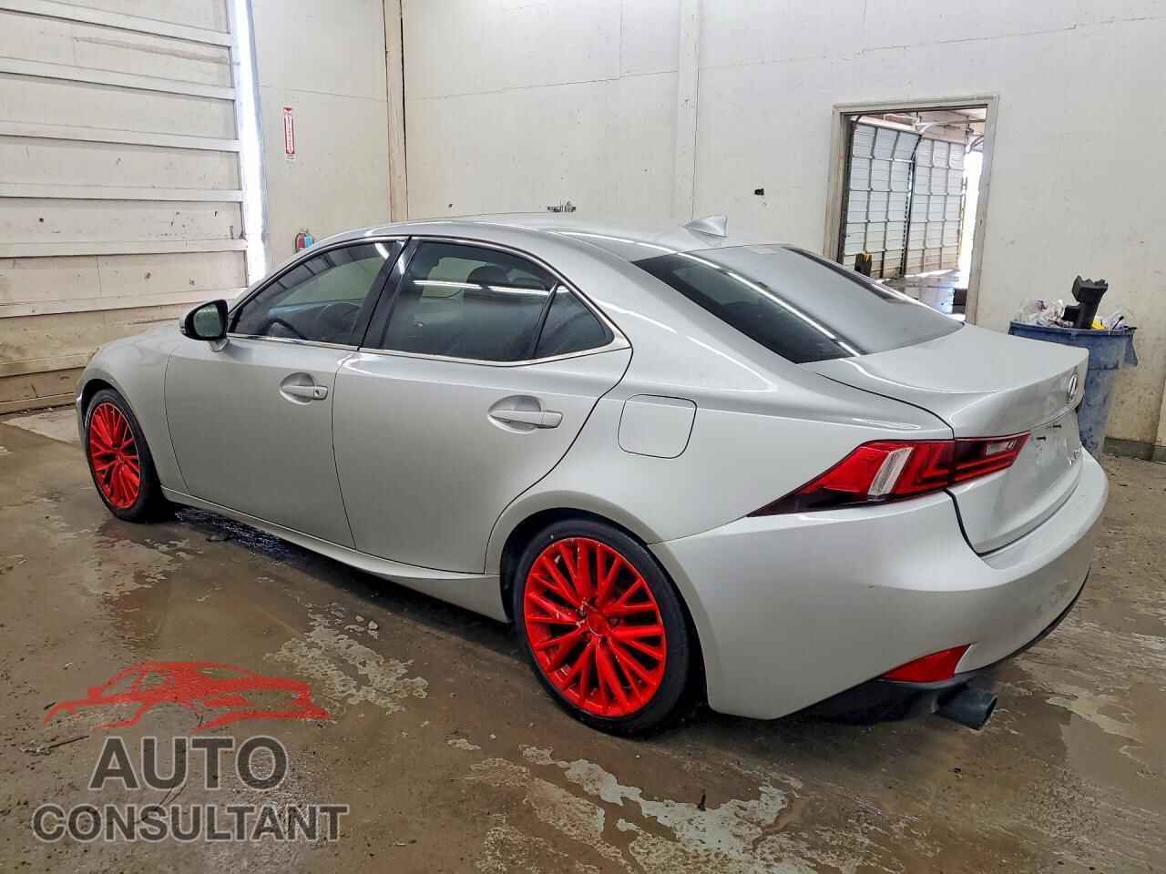 LEXUS IS 2015 - JTHCF1D21F5028770