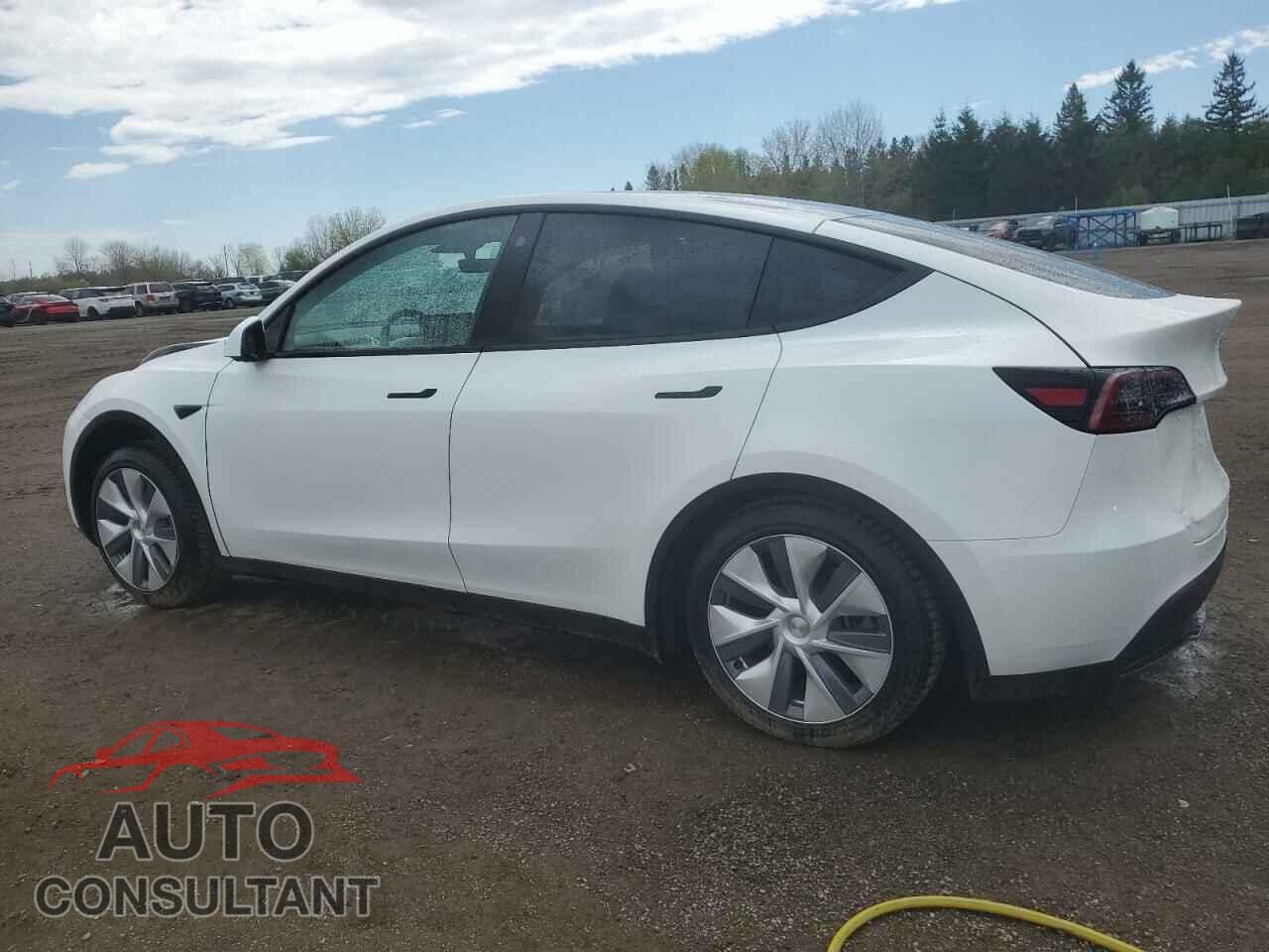 TESLA MODEL Y 2023 - LRWYGDFD8PC967381
