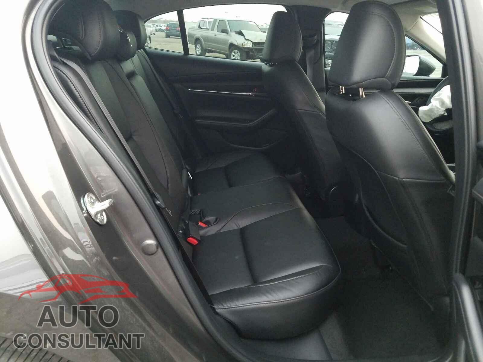 MAZDA 3 2021 - JM1BPACLXM1319941