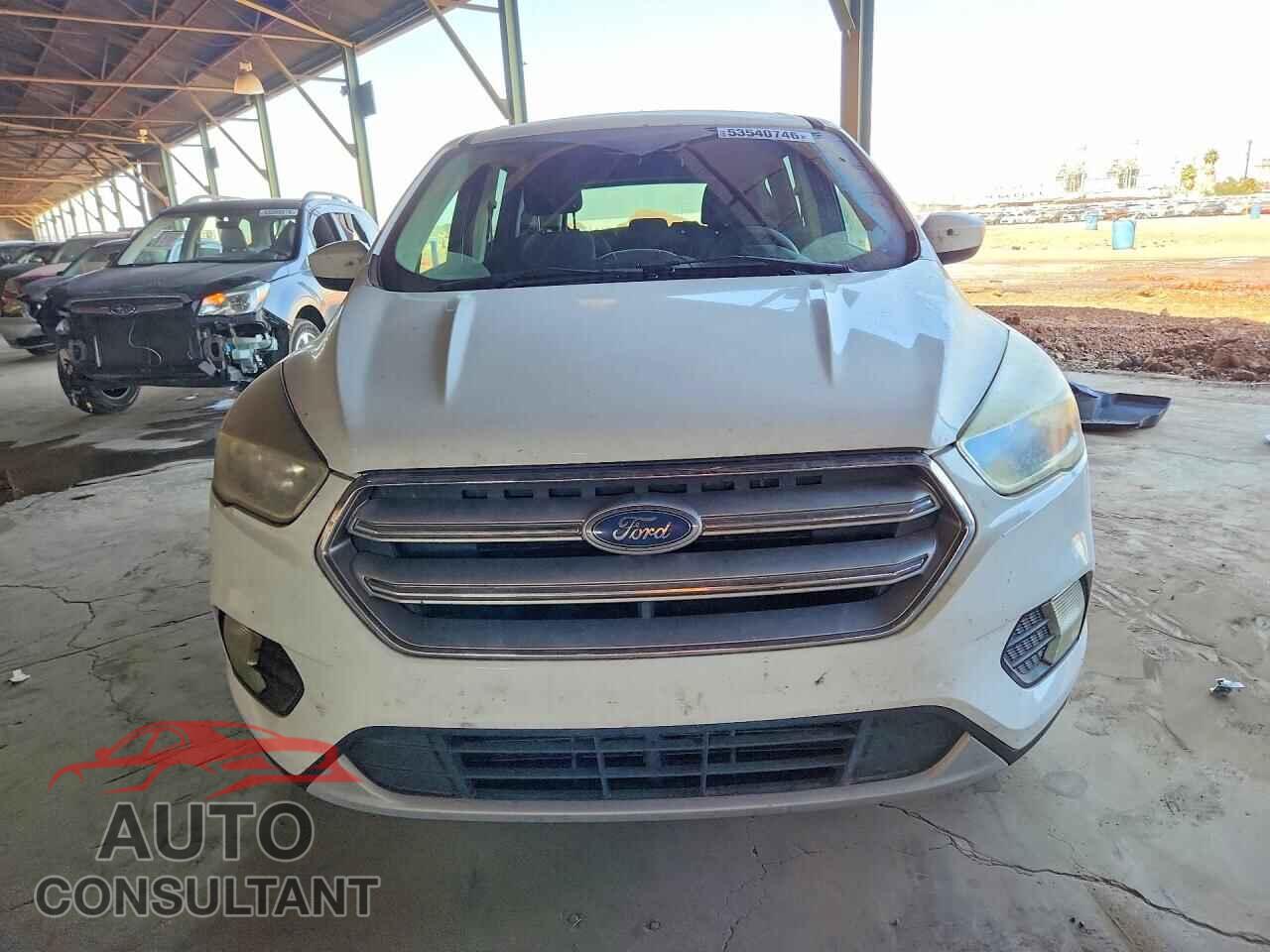 FORD ESCAPE 2017 - 1FMCU9GD2HUB03449
