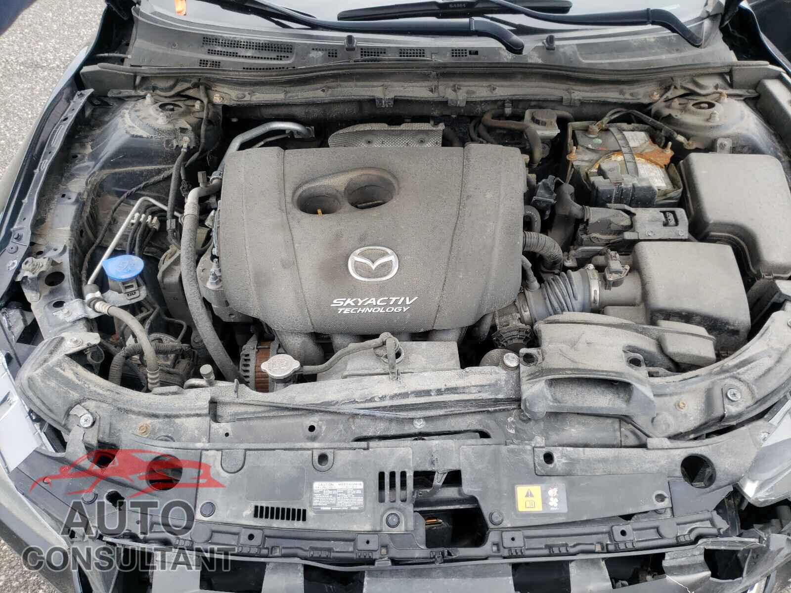 MAZDA 3 2018 - 3MZBN1M34JM170619