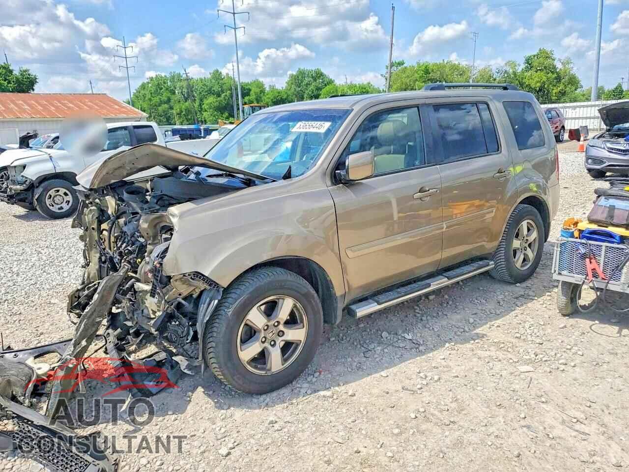 HONDA PILOT 2011 - 5FNYF4H56BB003451