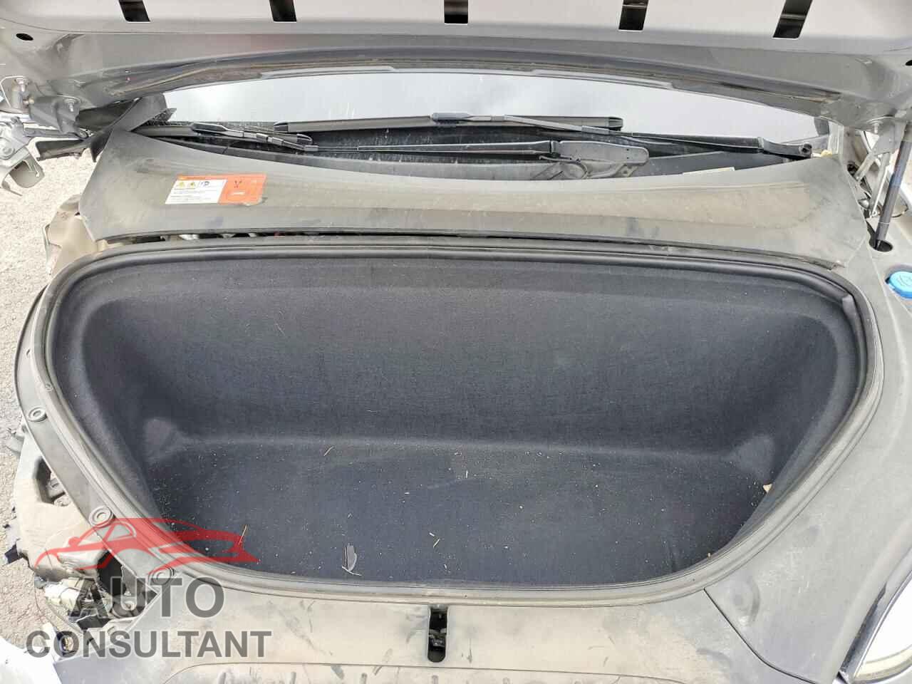 TESLA MODEL X 2016 - 5YJXCBE2XGF001518