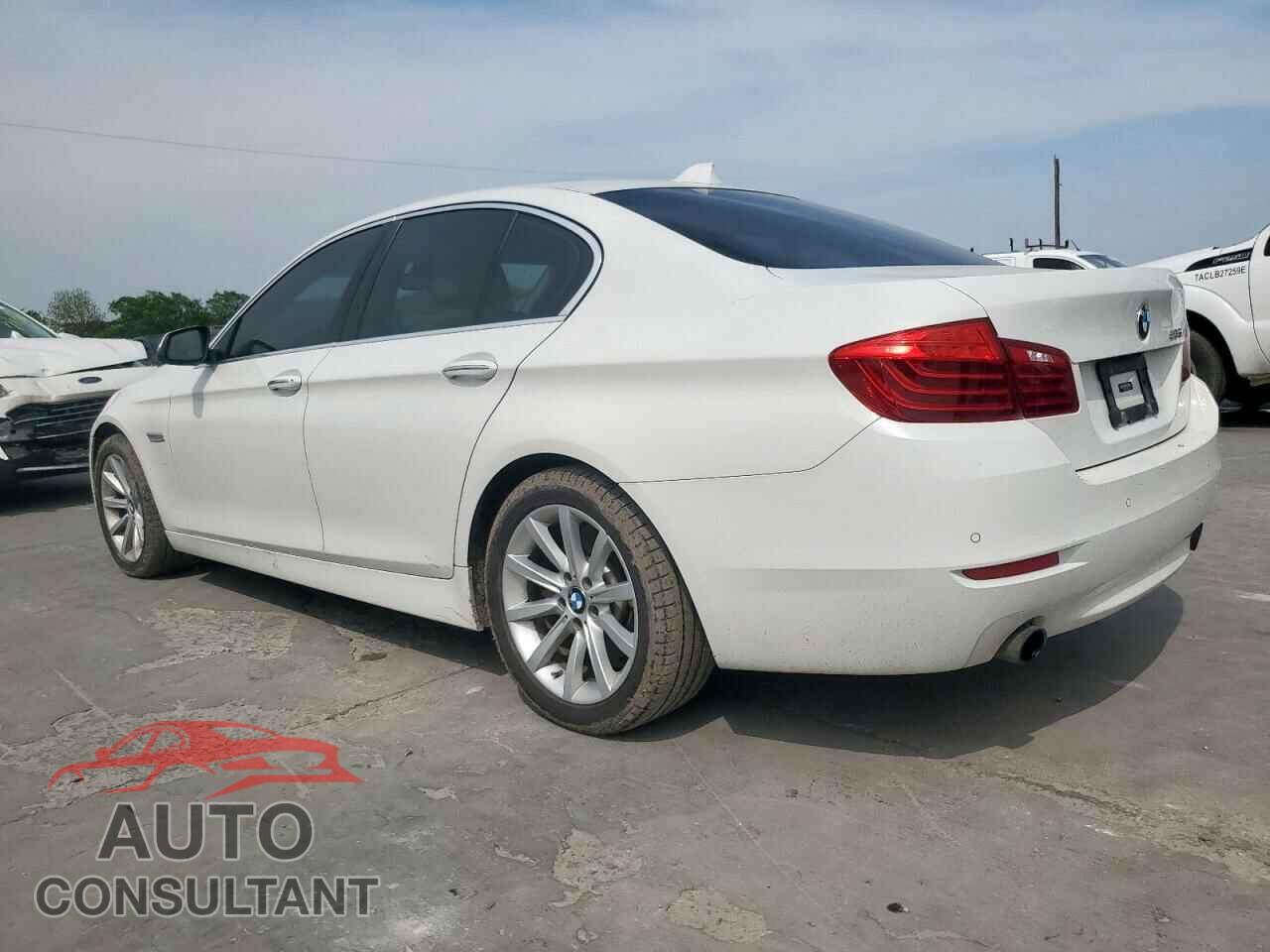 BMW 5 SERIES 2014 - WBA5B1C59ED482543