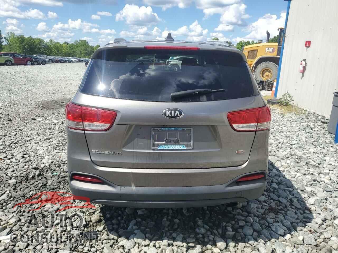 KIA SORENTO 2016 - 5XYPG4A36GG010773