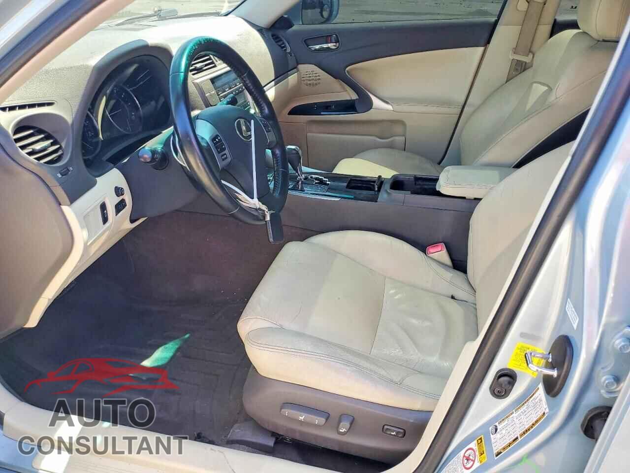 LEXUS IS 2012 - JTHBF5C28C5177760