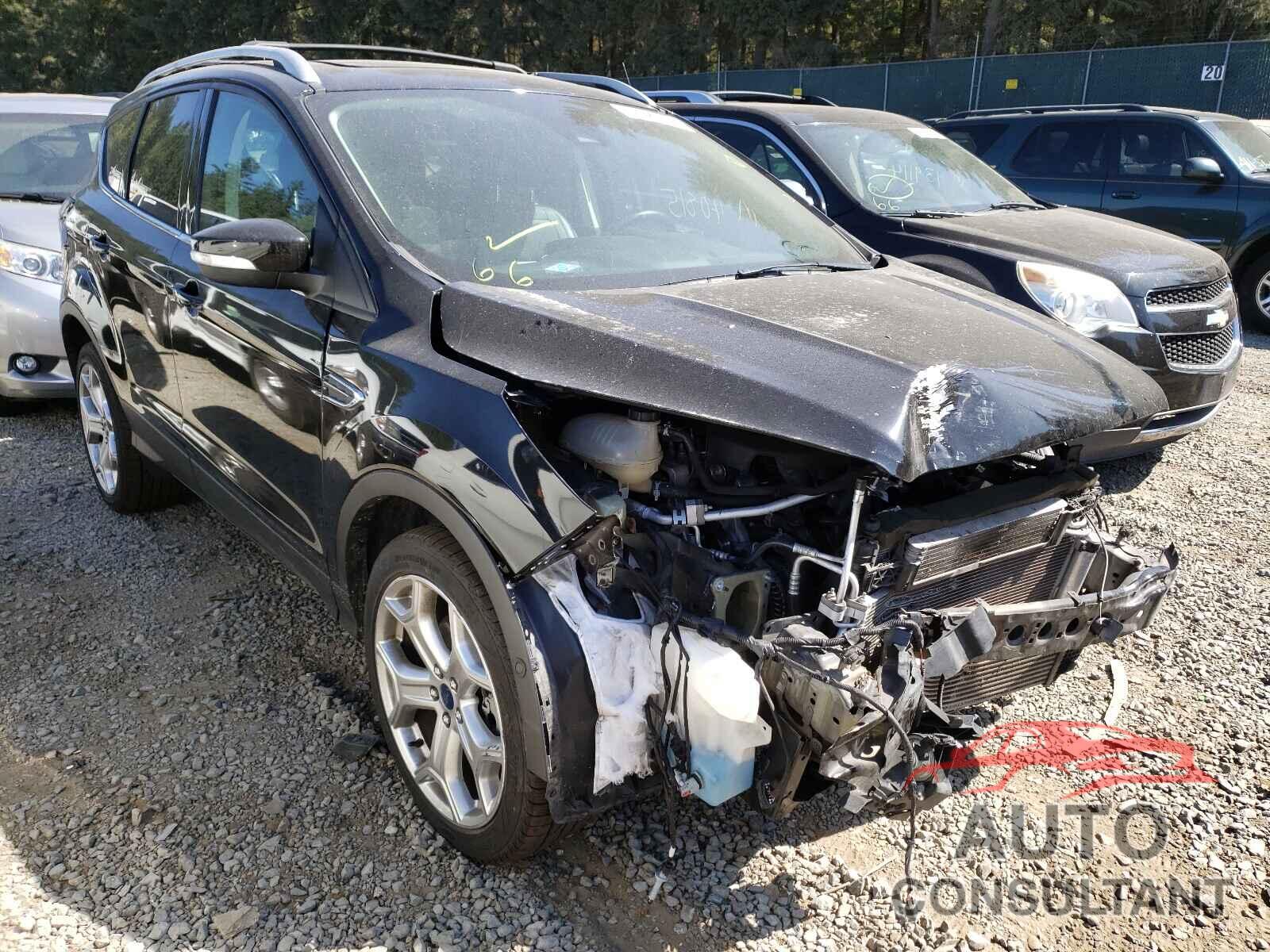 FORD ESCAPE 2017 - 1FMCU9J92HUC80961