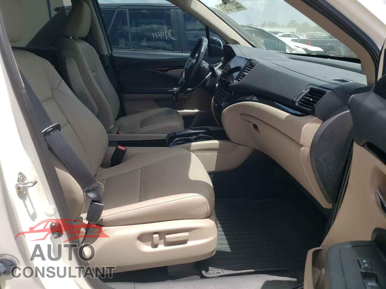 HONDA PILOT 2019 - 5FNYF6H06KB037874