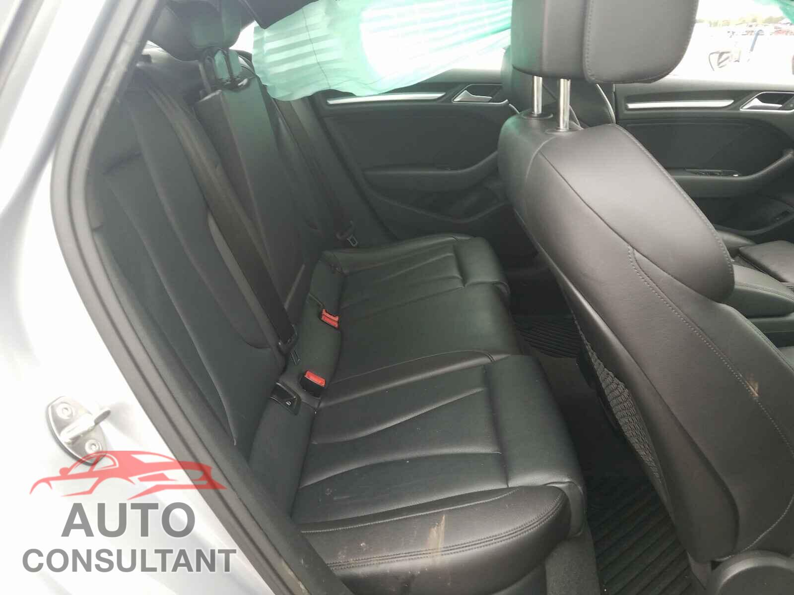 AUDI A3 2015 - WAUEFGFF5F1077276