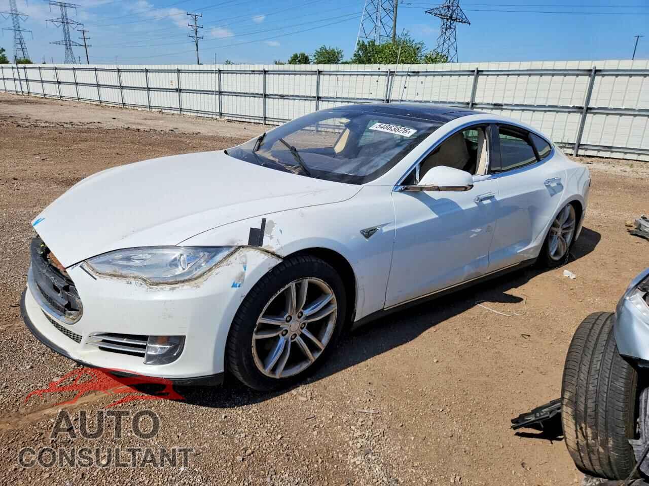 TESLA MODEL S 2013 - 5YJSA1CN1DFP13869