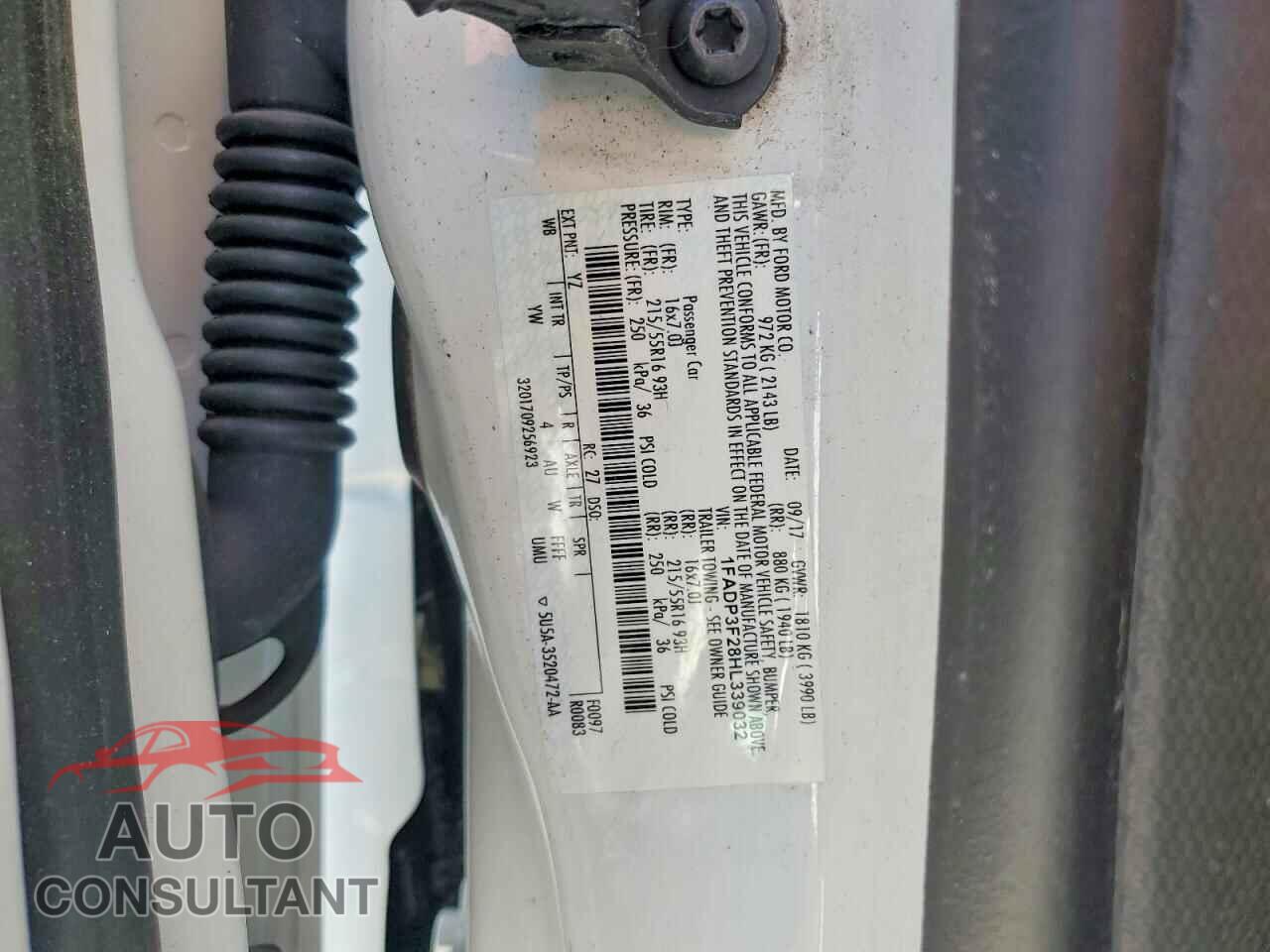 FORD FOCUS 2017 - 1FADP3F28HL339032