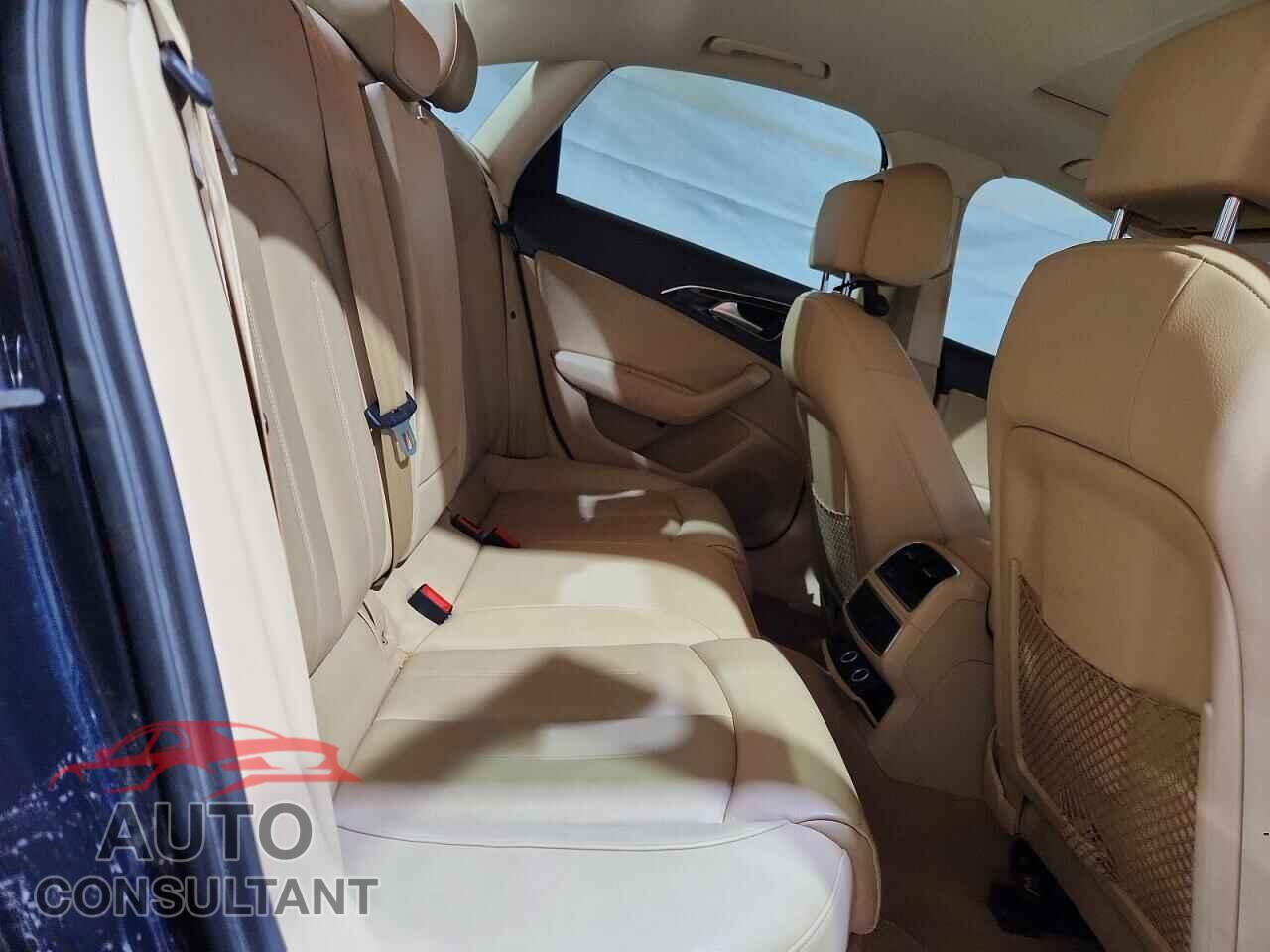 AUDI A6 2012 - WAUBGAFC1CN004946
