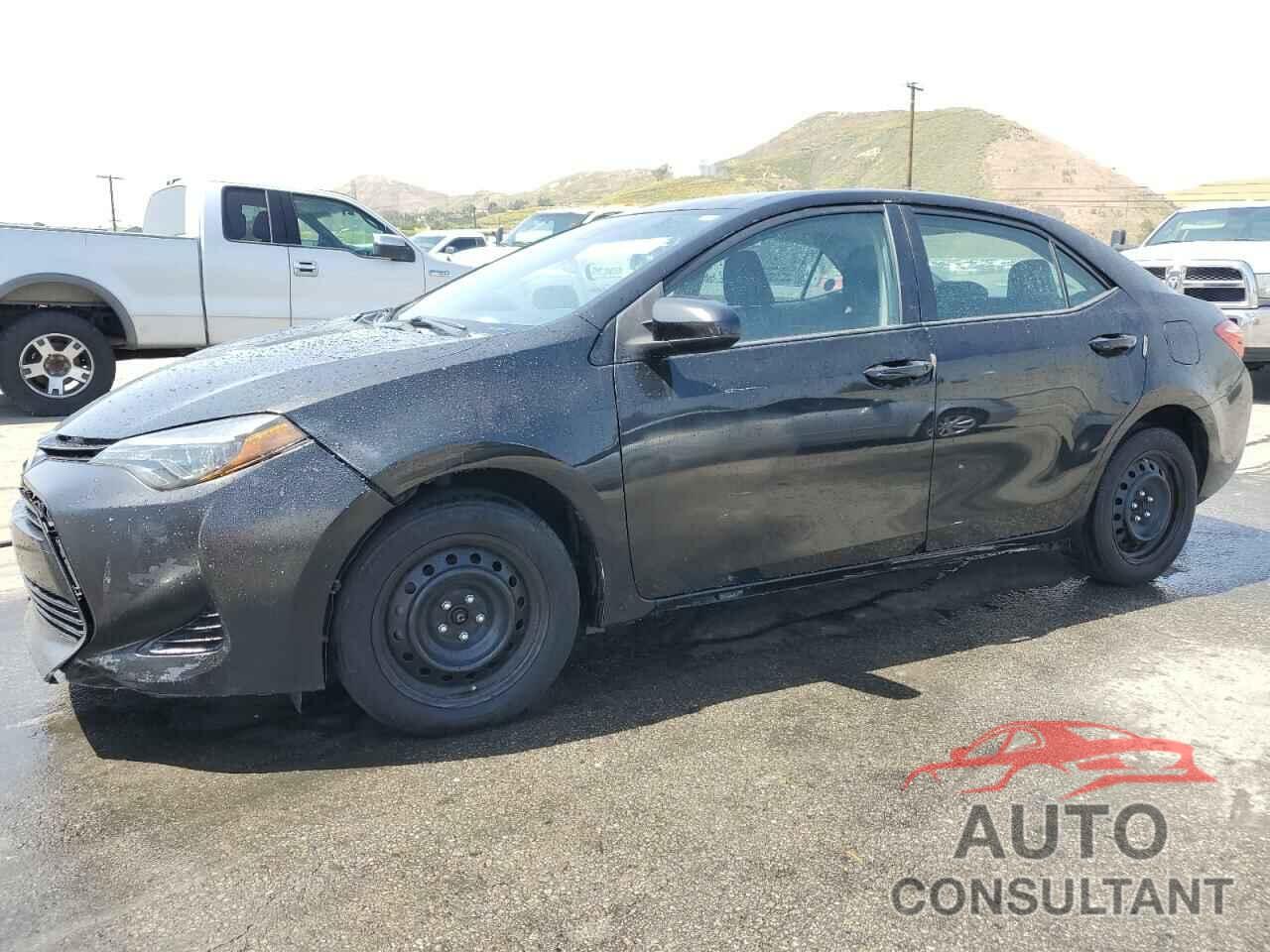 TOYOTA COROLLA 2018 - 5YFBURHE2JP793892