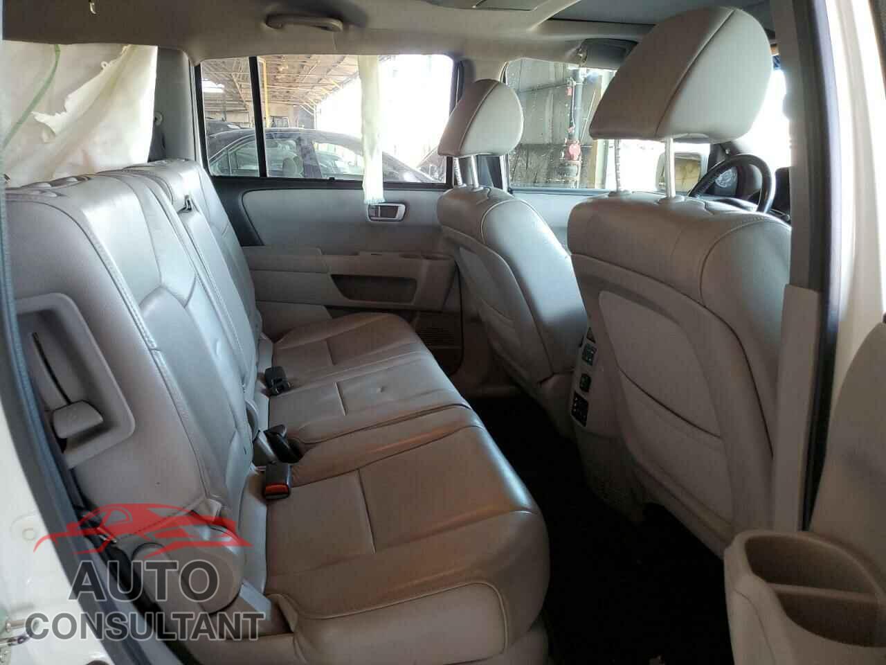 HONDA PILOT 2013 - 5FNYF4H98DB042466