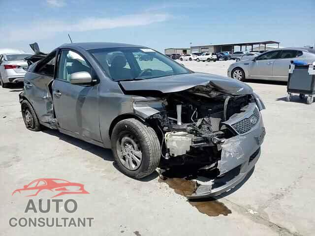 KIA FORTE 2011 - KNAFU4A20B5457559