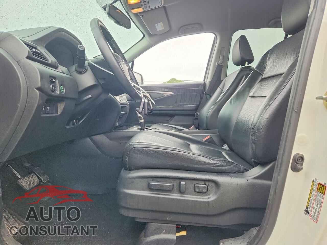 HONDA RIDGELINE 2017 - 5FPYK3F68HB015506