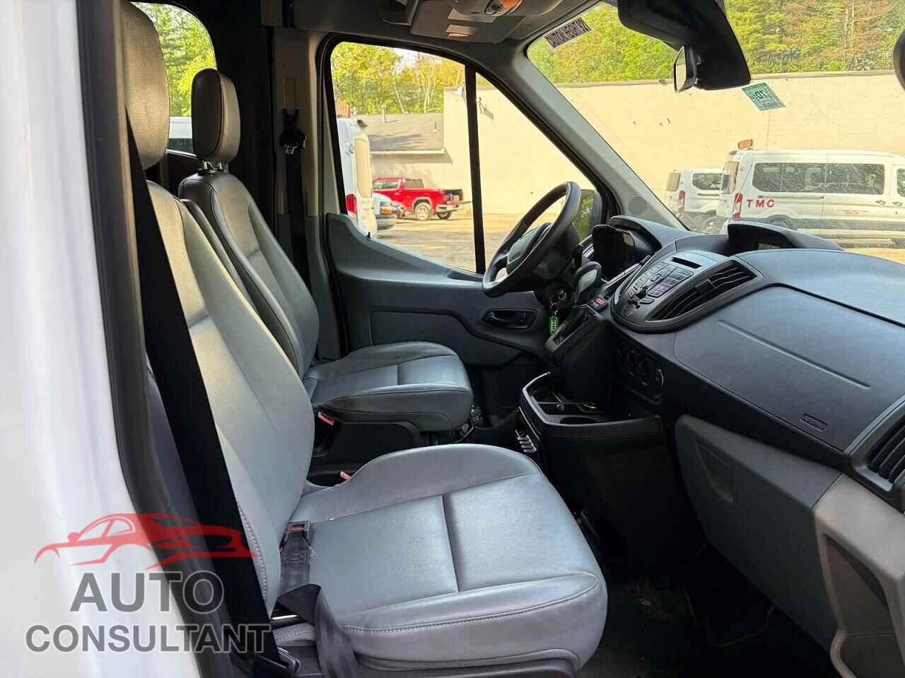 FORD TRANSIT 2015 - 1FTNR2CM8FKA95460