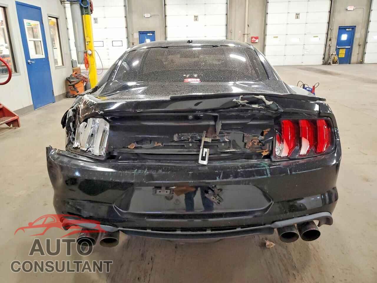 FORD MUSTANG 2019 - 1FA6P8CF4K5174010