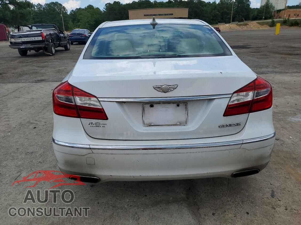 HYUNDAI GENESIS 2013 - KMHGC4DD2DU257861