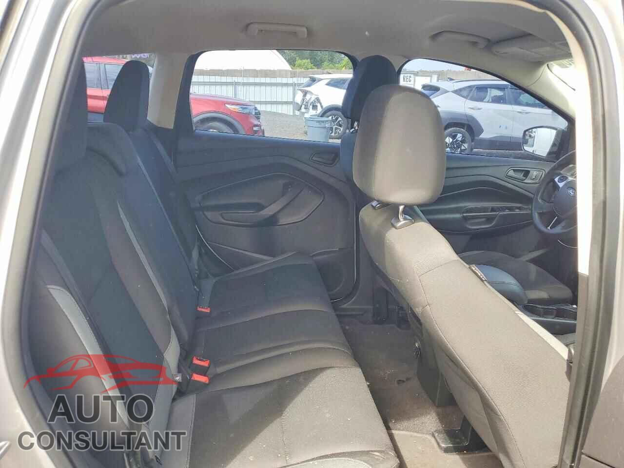FORD ESCAPE 2016 - 1FMCU0F76GUB85658