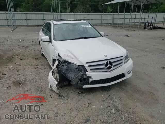 MERCEDES-BENZ C-CLASS 2013 - WDDGF4HB5DR297106