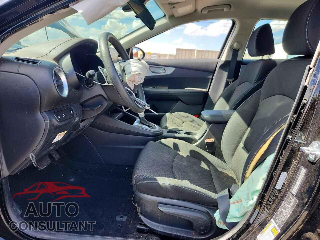 KIA FORTE 2024 - 3KPF24AD2RE810876