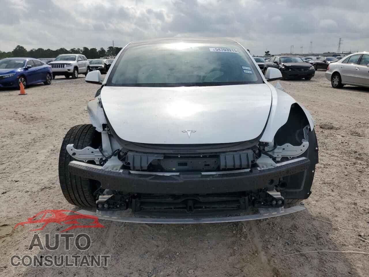 TESLA MODEL 3 2022 - 5YJ3E1EB2NF243932