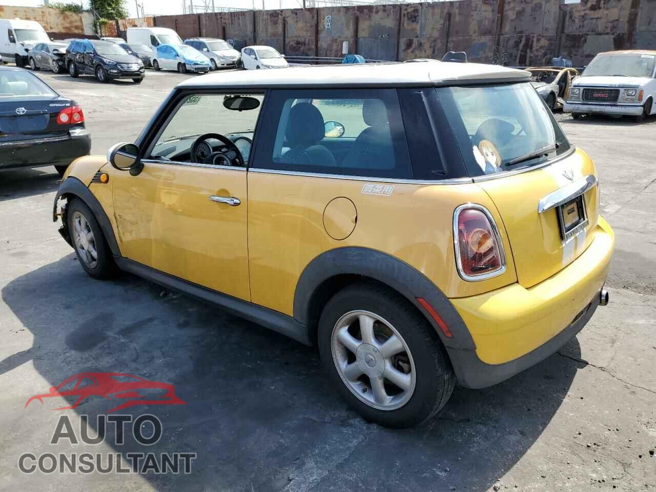 MINI COOPER 2008 - WMWMF335X8TT66256