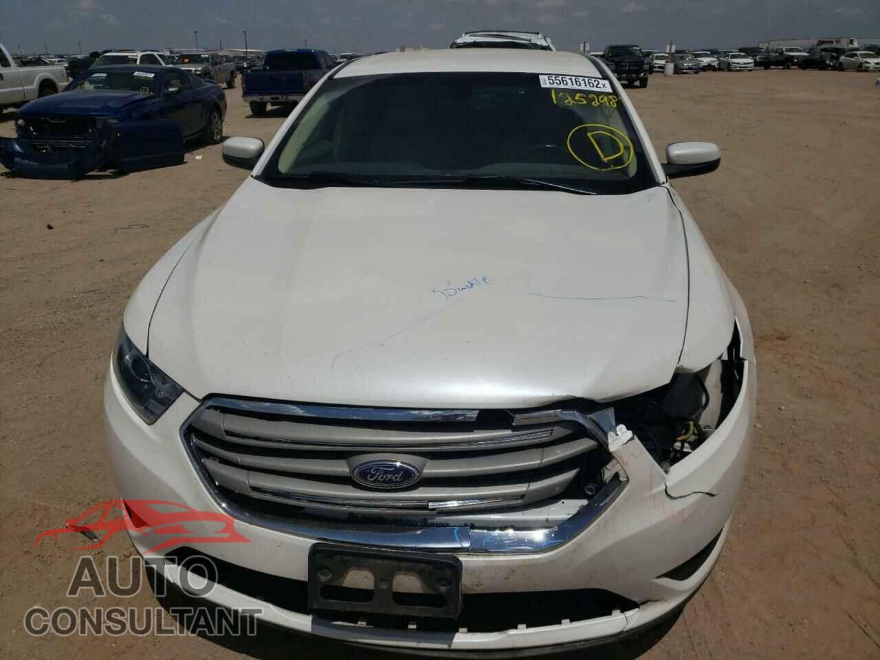 FORD TAURUS 2018 - 1FAHP2E86JG125298