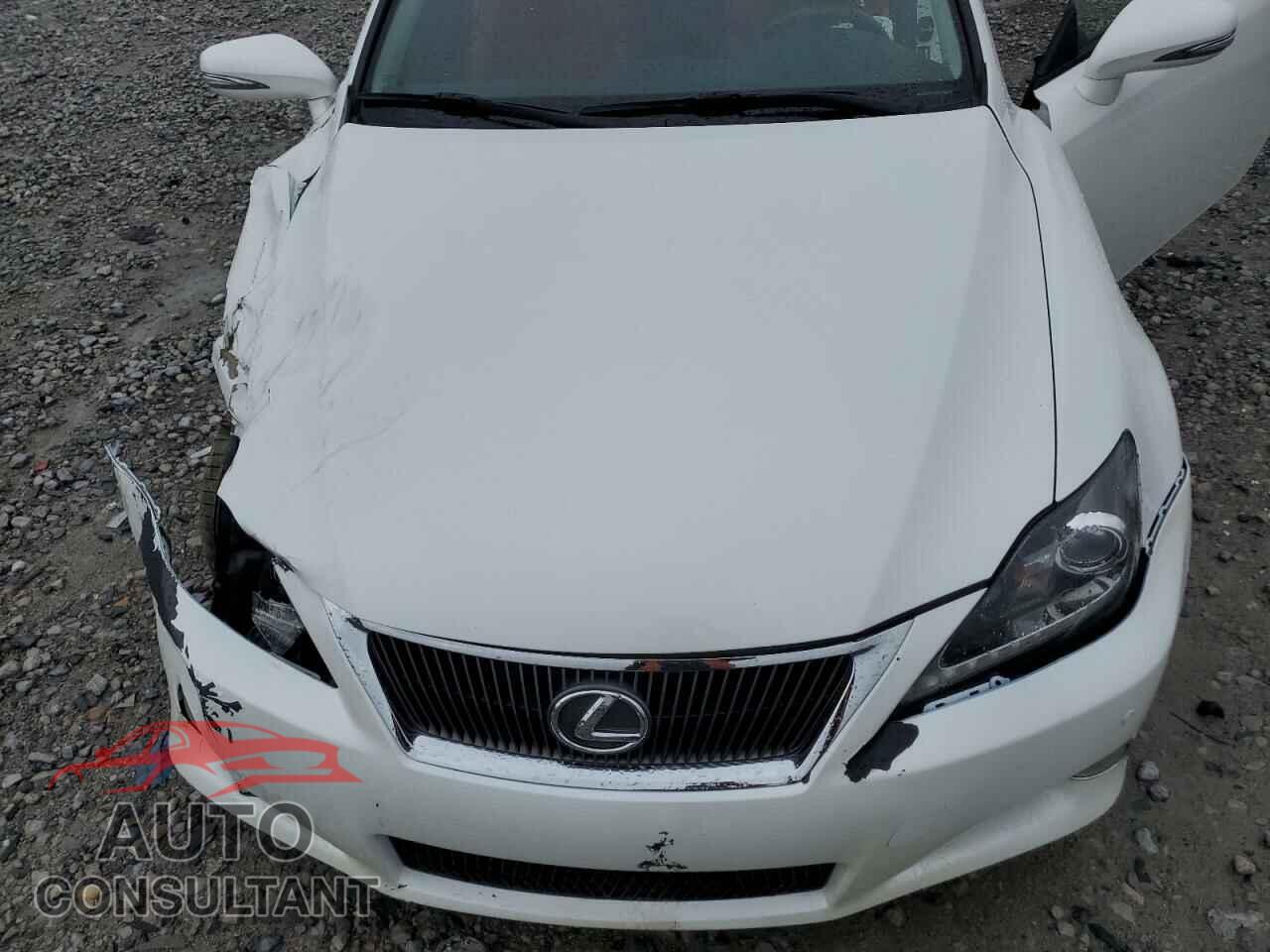LEXUS IS 2015 - JTHFF2C20F2532149