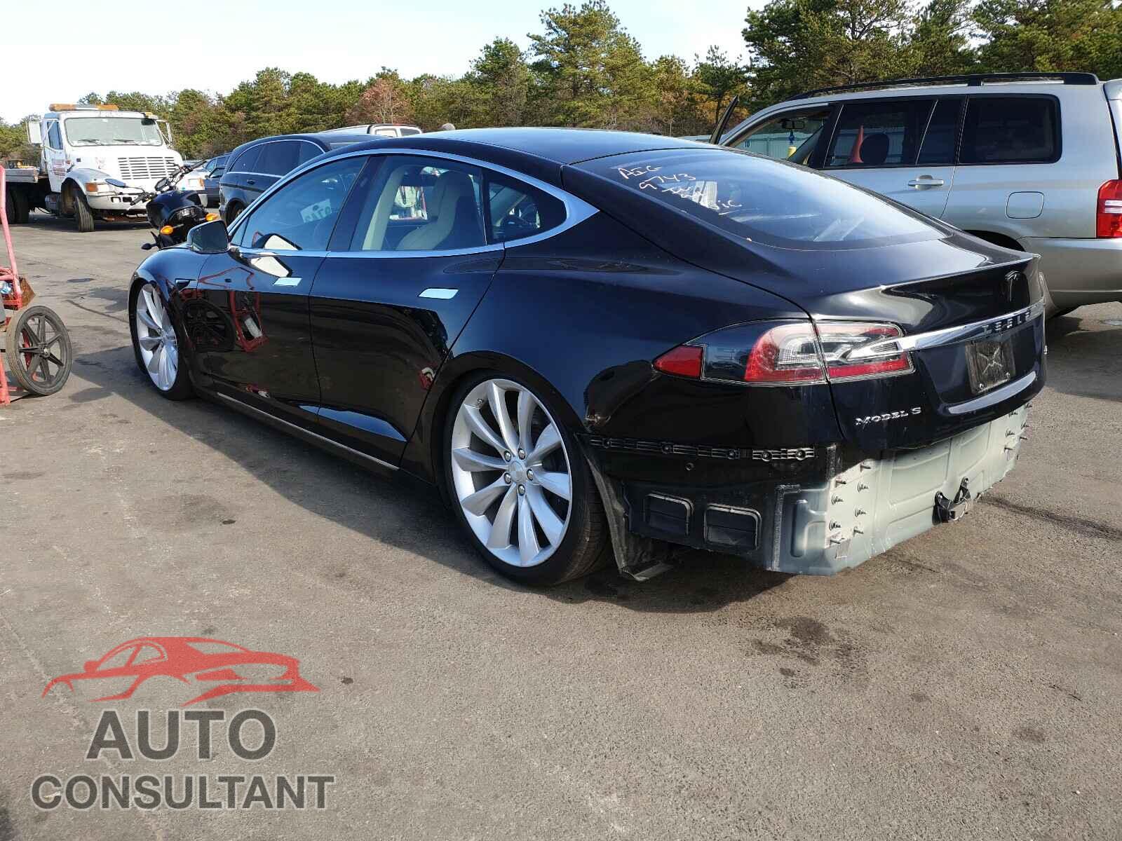 TESLA MODEL S 2017 - 5YJSA1E2XHF195883