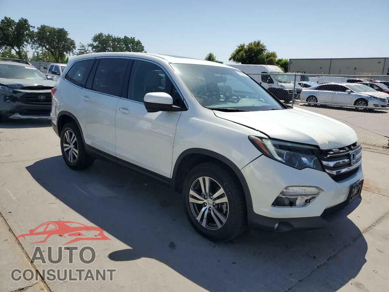 HONDA PILOT 2017 - 5FNYF6H53HB087359