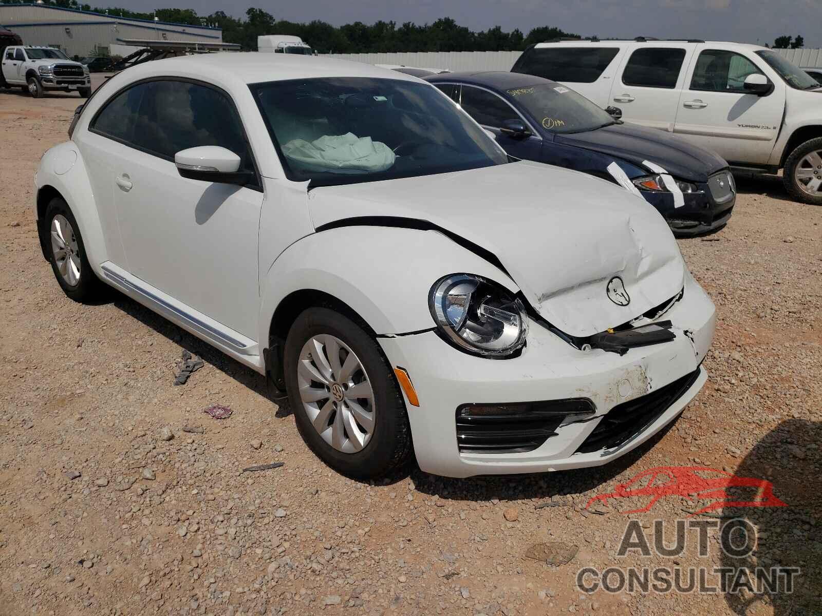 VOLKSWAGEN BEETLE 2019 - 3VWFD7AT1KM714300