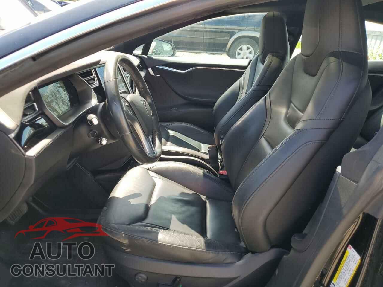 TESLA MODEL S 2015 - 5YJSA1E28FF115008
