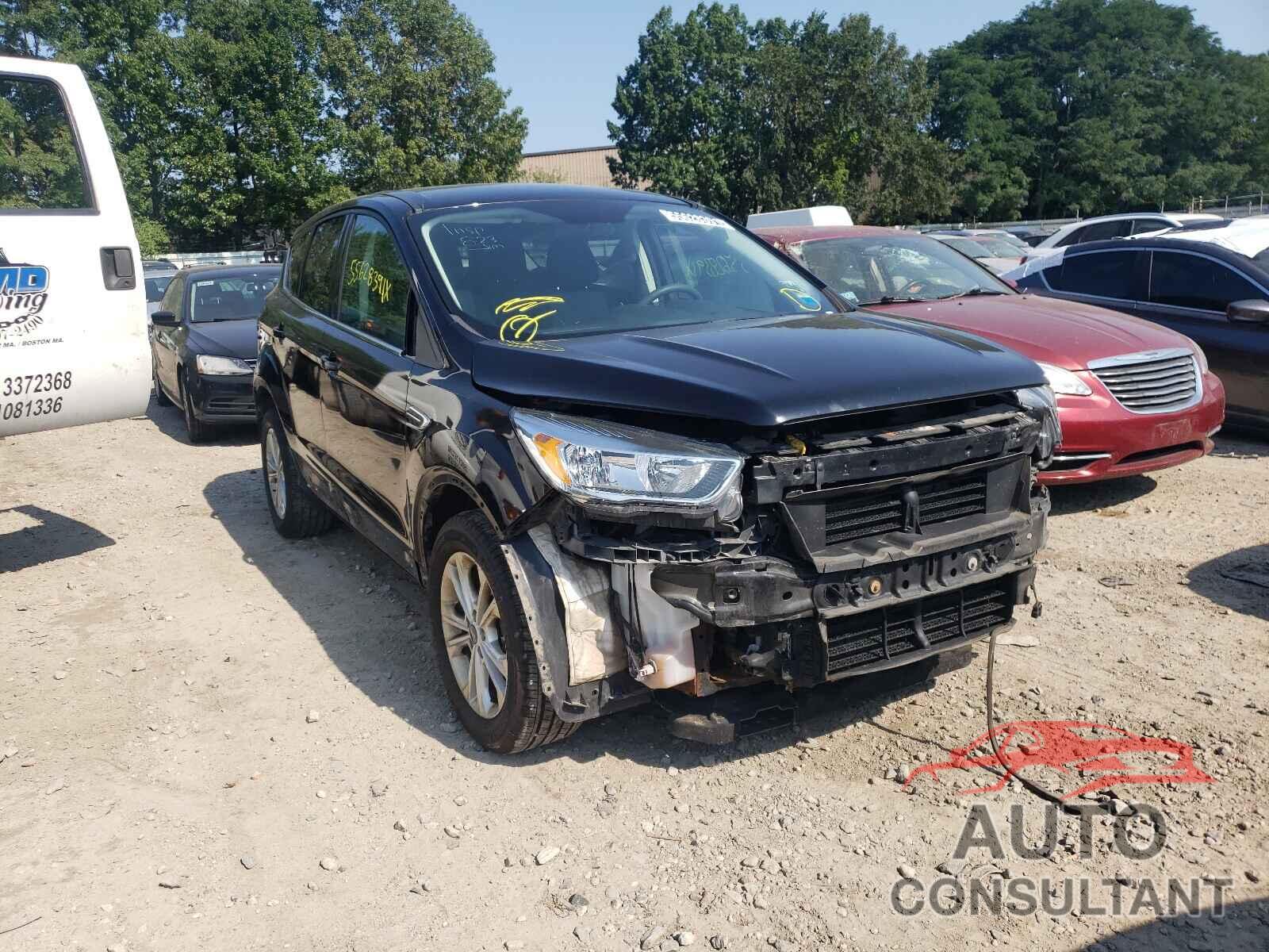FORD ESCAPE 2017 - 1FMCU9GD4HUC83324