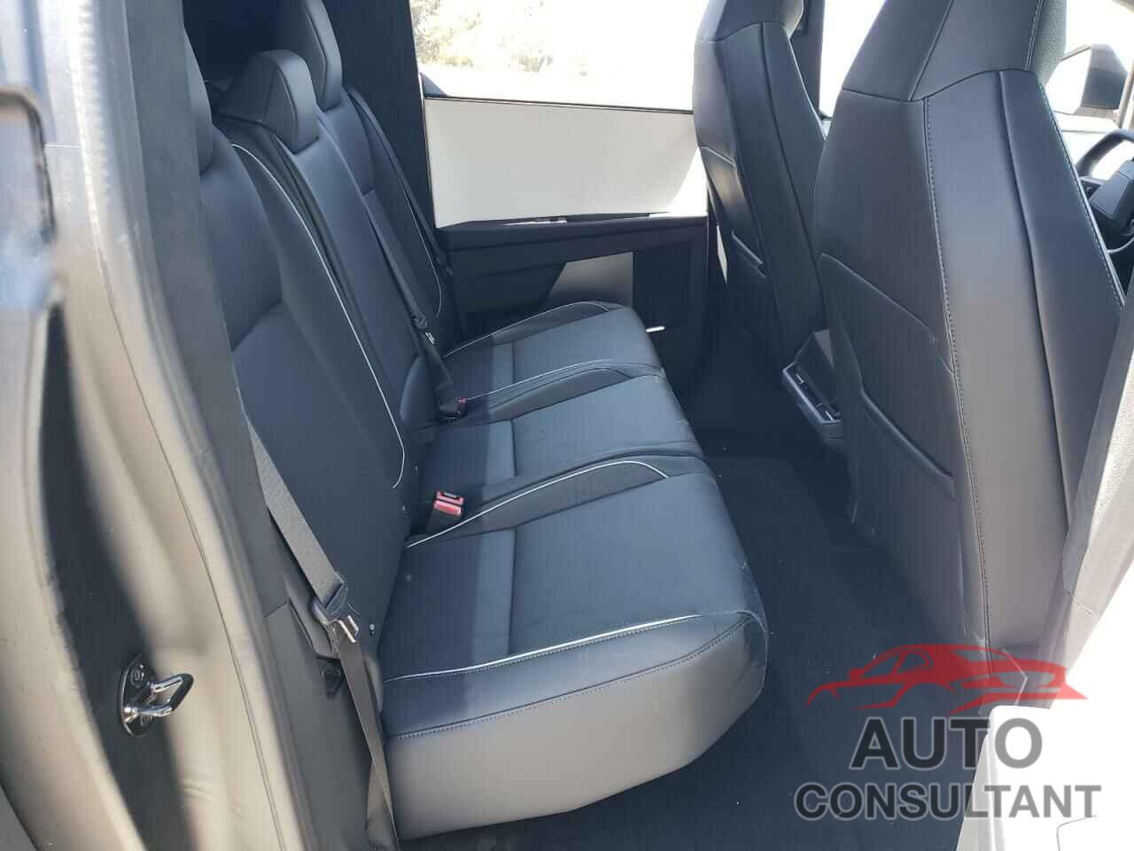 TESLA CYBERTRUCK 2024 - 7G2CEHED7RA039024