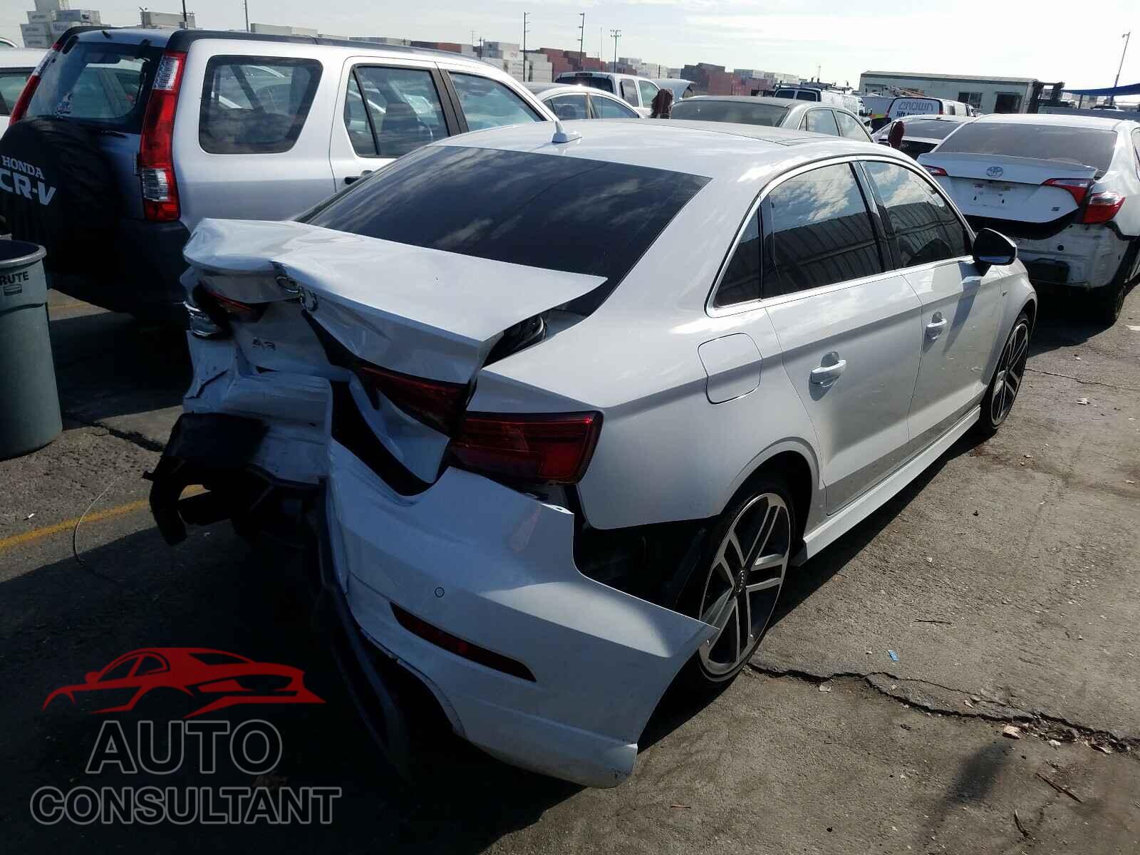 AUDI A3 2018 - WAUGUGFF5J1068715