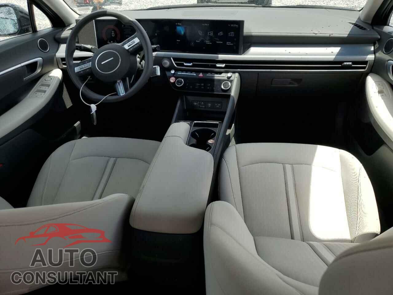 HYUNDAI SONATA 2024 - KMHL64JA0RA400105