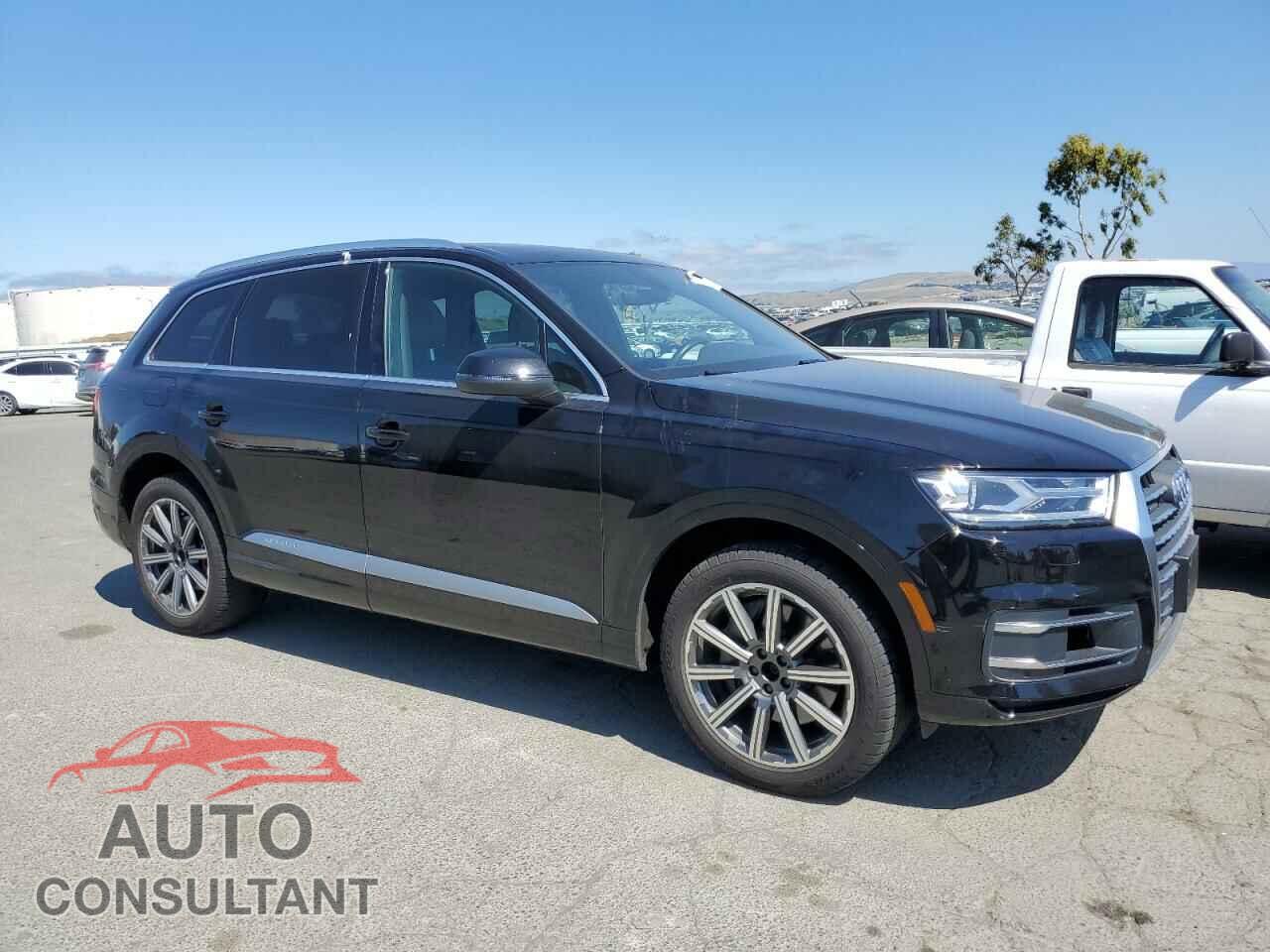 AUDI Q7 2018 - WA1LHAF70JD041068