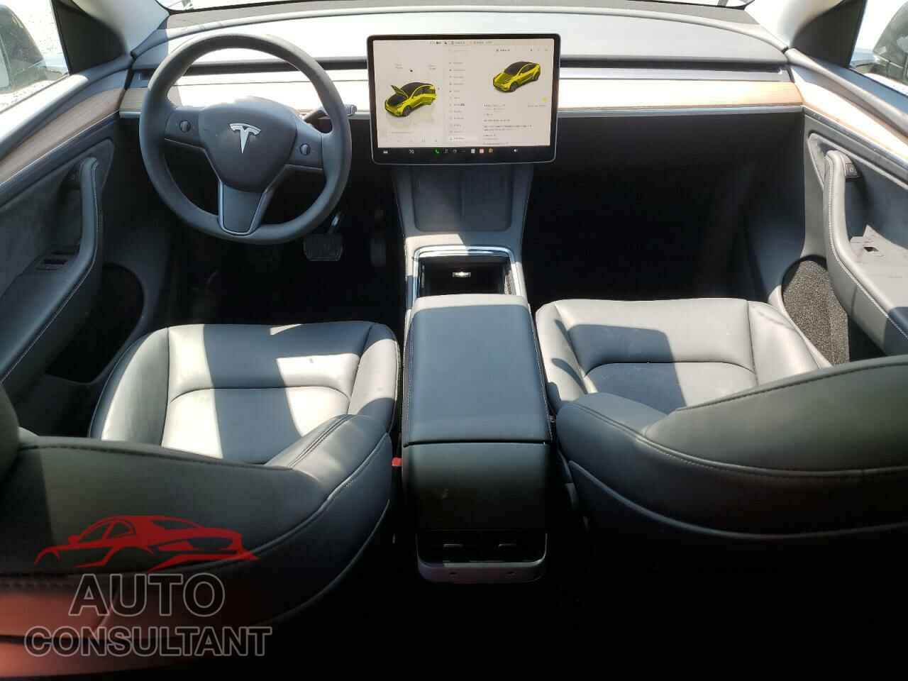 TESLA MODEL Y 2024 - 7SAYGDED9RA331305