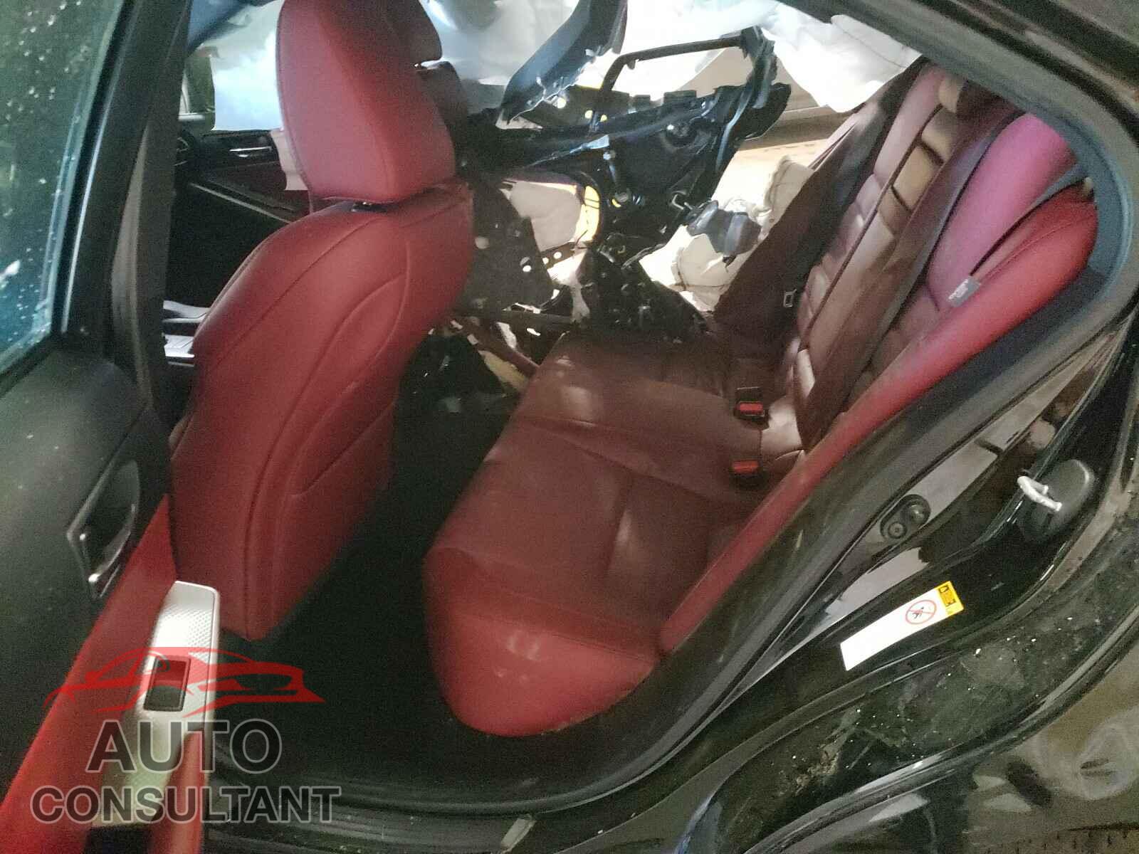 LEXUS IS 2016 - JTHBE1D22G5027496