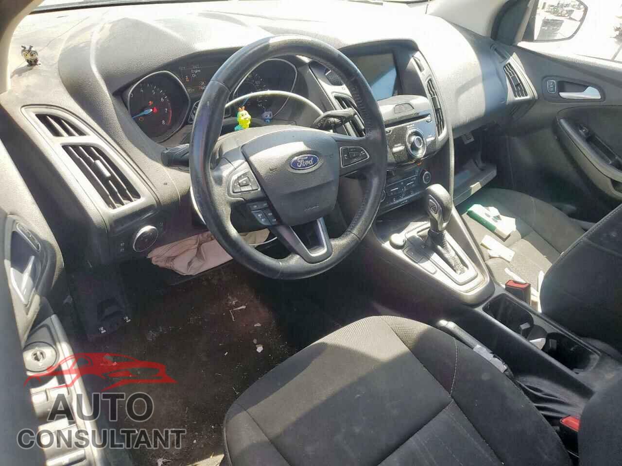 FORD FOCUS 2017 - 1FADP3M20HL340467