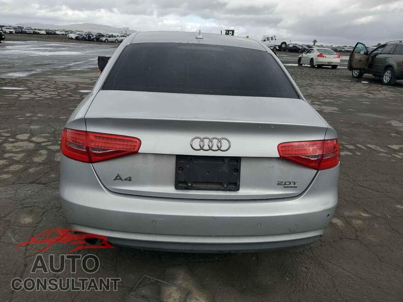 AUDI A4 2013 - WAUFFAFL9DN035559