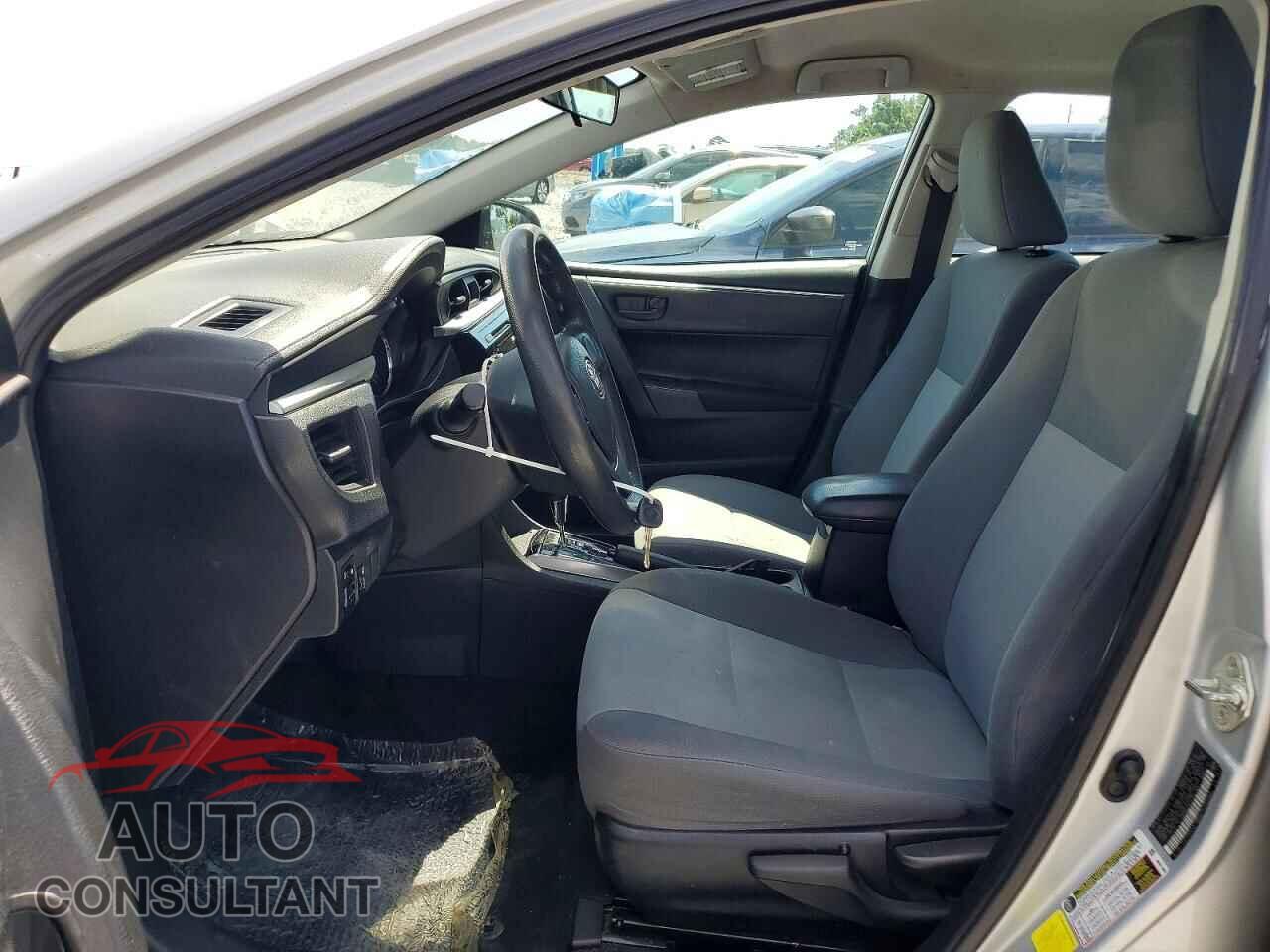 TOYOTA COROLLA 2015 - 2T1BURHEXFC390167