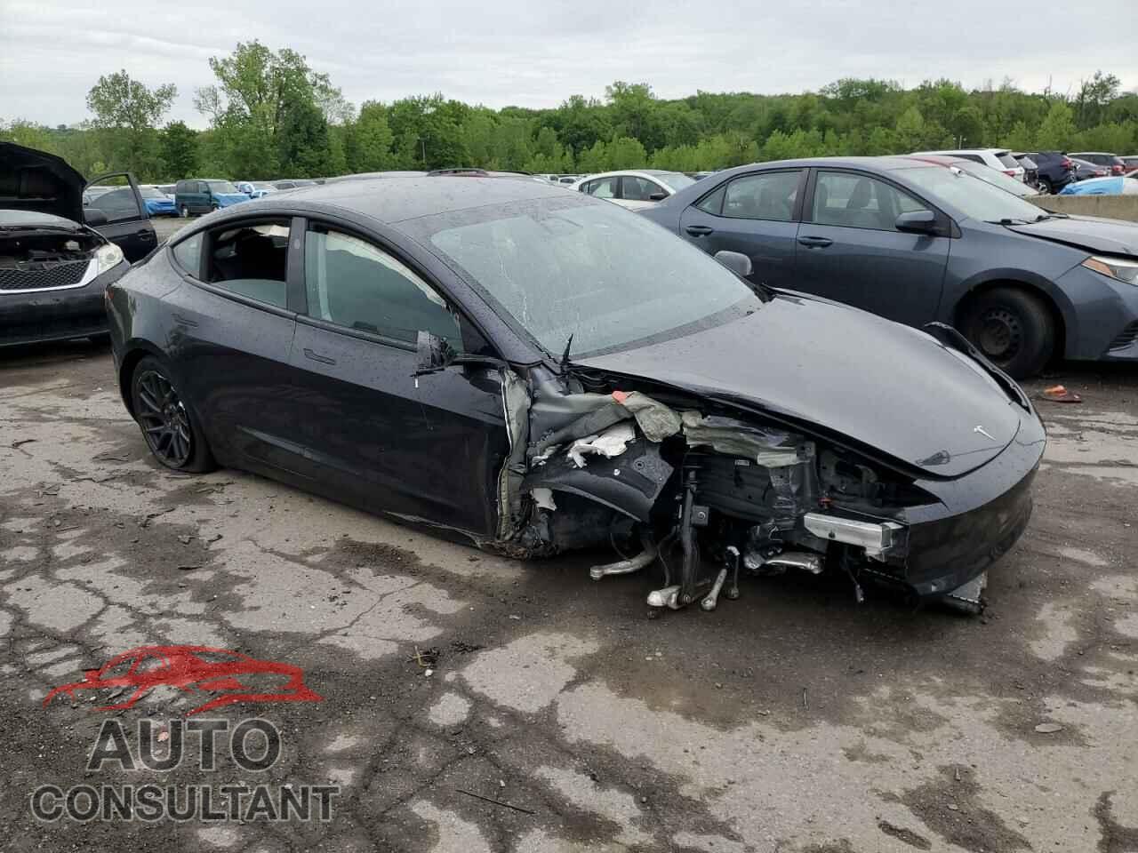 TESLA MODEL 3 2024 - 5YJ3E1EB2RF833845