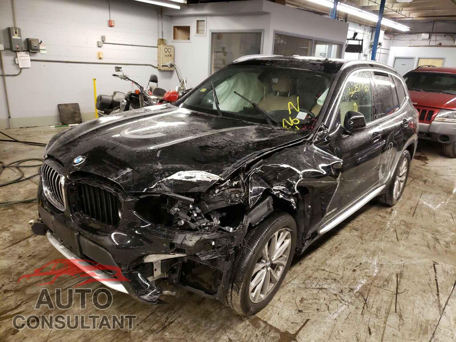 BMW X3 2018 - 5UXTR9C59JLD59007